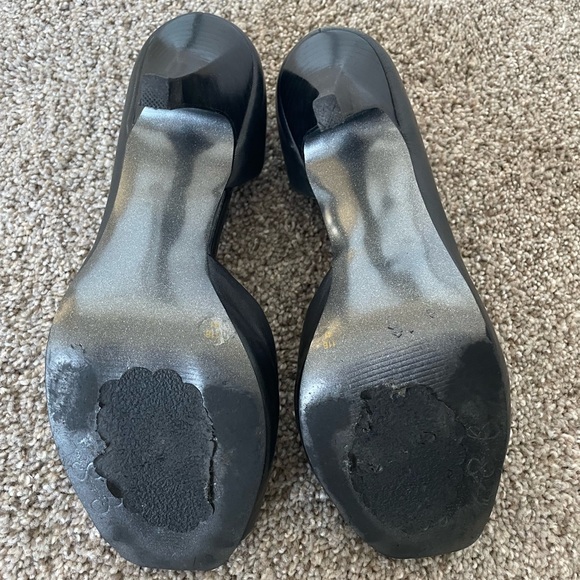 Jessica Simpson Classic Black Peep Toe Heels - Picture 4 of 7
